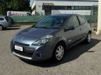 Usata Renault Clio II Dynamique 75 CV (55 kW) 2010 Grigio Berlina