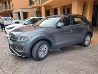 Usata VW T-Roc Style 110 CV (80 kW) 2022 Grigio SUV