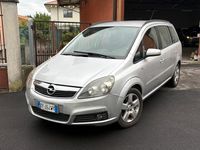 Usata Opel Zafira Cosmo 120 CV (88 kW) 2006 Argento Monovolume