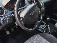 Usata Ford Fiesta 68 CV (50 kW) 2004 Grigio Utilitaria
