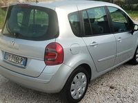 Usata Renault Modus 70 CV (51 kW) 2009 Grigio Monovolume