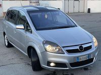 Usata Opel Zafira Cosmo 120 CV (88 kW) 2007 Monovolume
