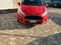 Usata Ford Fiesta Titanium 95 CV (69 kW) 2017 Rosso Utilitaria