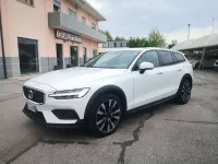 Usata Volvo V60 CC 190 CV (139 kW) 2021 Bianco Station wagon