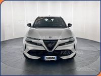 Usata Alfa Romeo Junior 114 kW (156 CV) 2025 Beige SUV