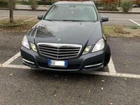 Usata Mercedes E250 Avantgarde 204 CV (150 kW) 2011 Grigio Berlina