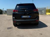 Usata Peugeot 5008 GT-line 120 CV (88 kW) 2017 Nero Station wagon