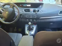Usata Renault Scénic III 110 CV (80 kW) 2011 Monovolume