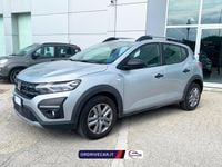 Usata Dacia Sandero Essentiel 100 CV (73 kW) 2022 Giallo Utilitaria