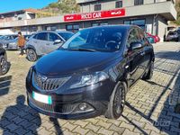 Usata Lancia Ypsilon Silver 69 CV (50 kW) 2022 Nero Utilitaria