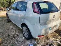 Usata Fiat Grande Punto 75 CV (55 kW) 2012 Bianco Utilitaria