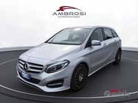 Usata Mercedes B180 109 CV (80 kW) 2017 Grigio Monovolume