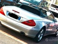Usata Mercedes SL350 315 CV (231 kW) 2006 Grigio Cabrio