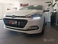 Usata Hyundai i20 Comfort 75 CV (55 kW) 2018 Bianco Berlina