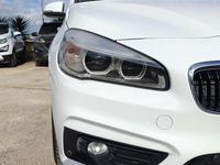 Usata BMW 218 Active Tourer Luxury Line 150 CV (110 kW) 2015 Bianco Monovolume
