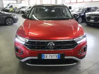Usata VW T-Roc Life 110 CV (80 kW) 2023 Rosso SUV
