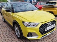 Usata Audi A1 Ambiente 95 CV (69 kW) 2022 Giallo SUV