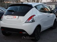 Usata Lancia Ypsilon S 69 CV (50 kW) 2021 Bianco pastello Utilitaria