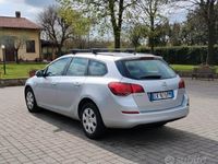 Usata Opel Astra S 110 CV (80 kW) 2011 Grigio Station wagon