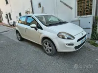 Usata Fiat Punto Evo 77 CV (56 kW) 2012 Bianco Utilitaria