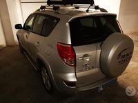 Usata Toyota RAV4 177 CV (130 kW) 2006 Grigio SUV