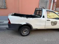 Usata Fiat Strada 95 CV (69 kW) 2007 Pick-up