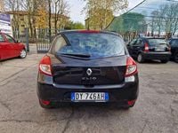 Usata Renault Clio II Luxe 75 CV (55 kW) 2009 Nero Berlina
