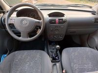 Usado Opel Corsa Comfort 2001 Cinzento Citadino