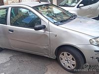 Usata Fiat Punto 60 CV (44 kW) 2005 Grigio Utilitaria
