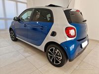 Usata Smart ForFour Prime 71 CV (52 kW) 2015 Blu/azzurro Utilitaria