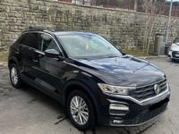 Usata VW T-Roc Style 116 CV (85 kW) 2018 Nero SUV