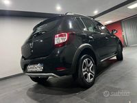 Usata Dacia Sandero Prestige 90 CV (66 kW) 2016 Nero Berlina