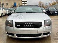 Usata Audi TT Roadster 150 CV (110 kW) 2001 Argento Cabrio