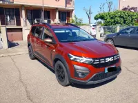 Usata Dacia Jogger Extreme 101 CV (74 kW) 2024 Arancione Monovolume