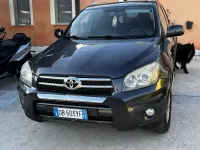 Usata Toyota RAV4 Luxury 177 CV (130 kW) 2006 Grigio SUV