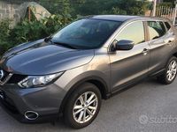 Usata Nissan Qashqai Acenta 110 CV (80 kW) 2015 Grigio SUV