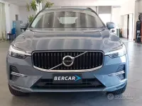 Usata Volvo XC60 Core 197 CV (144 kW) 2023 Grigio SUV