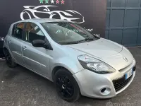 Usata Renault Clio II Dynamique 64 CV (47 kW) 2010 Grigio Berlina