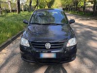 Usata VW Fox 75 CV (55 kW) 2005 Grigio Utilitaria