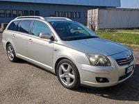 Usata Toyota Avensis 2004 Grigio Station wagon