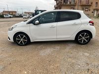 Usata Peugeot 208 75 CV (55 kW) 2016 Bianco Utilitaria