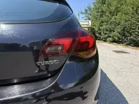 Usata Opel Astra 180 CV (132 kW) 2010 Nero Berlina