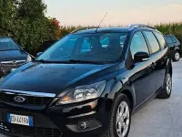 Usata Ford Focus 109 CV (80 kW) 2010 Nero Berlina