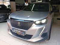 Usata Peugeot 2008 Allure 100 CV (73 kW) 2023 Grigio SUV