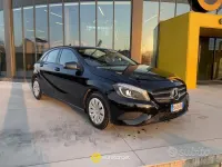 Usata Mercedes A160 Executive 90 CV (66 kW) 2014 Nero Utilitaria