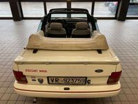 Usata Ford Escort Cabriolet 105 CV (77 kW) 1990 Bianco Cabrio