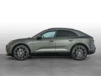 Usata Porsche Macan Turbo 469 kW (639 CV) 2026 Aventurine SUV
