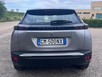 Usata Peugeot 2008 Active 101 CV (74 kW) 2023 Argento SUV