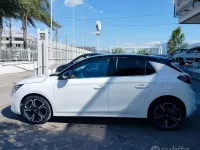 Używany Opel Corsa 102 KM (75 kW) 2023 Biały Hatchback