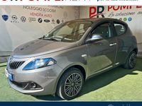 Usata Lancia Ypsilon Gold 70 CV (51 kW) 2022 Grigio Utilitaria
